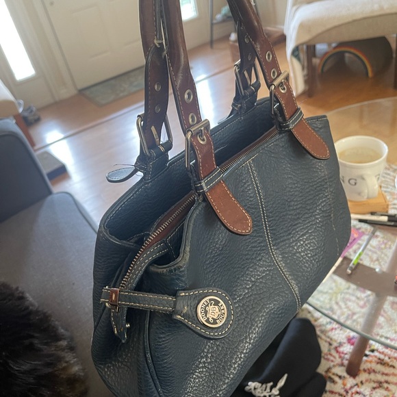 Dooney and Bourke purse - Picture 2 of 4